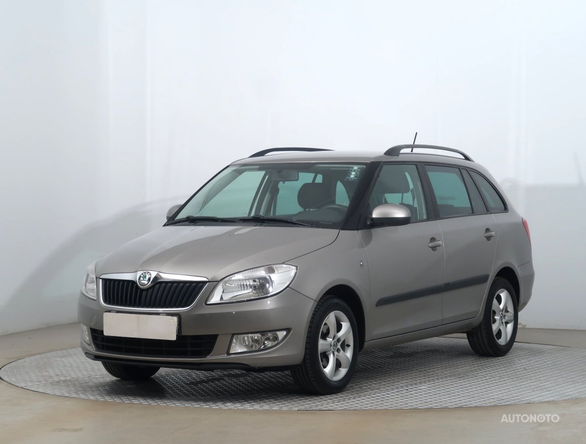 Škoda Fabia, 2012 - pohled č. 3