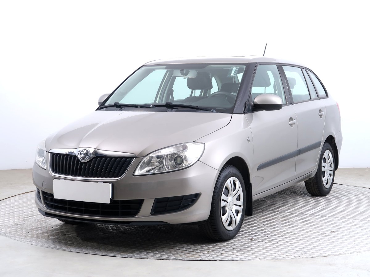 Škoda Fabia, 2013 - pohled č. 3