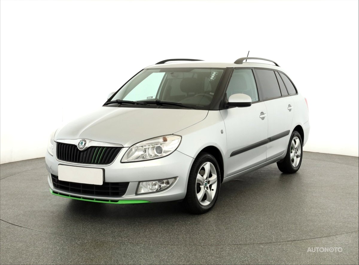 Škoda Fabia, 2011 - pohled č. 3