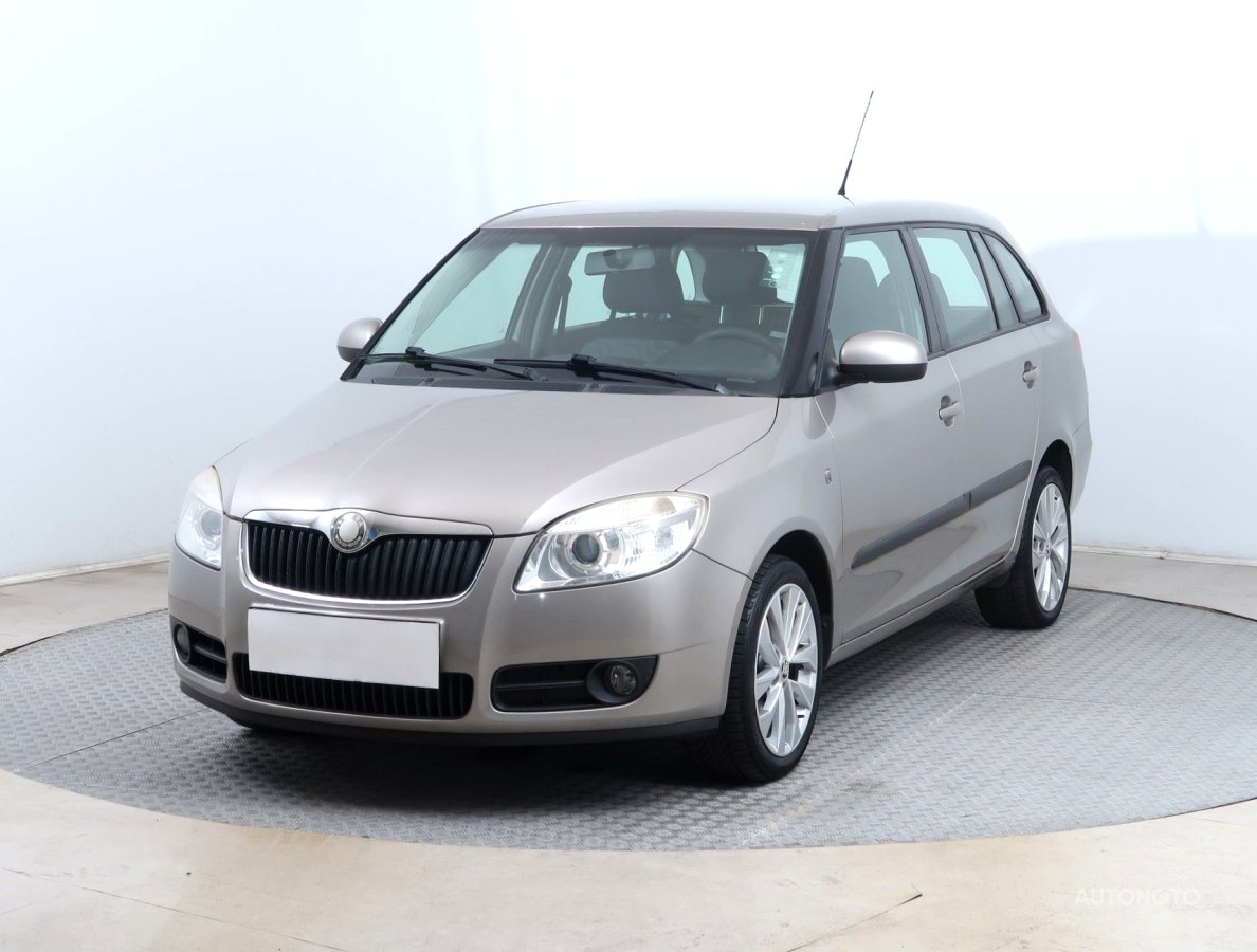 Škoda Fabia, 2009 - pohled č. 3