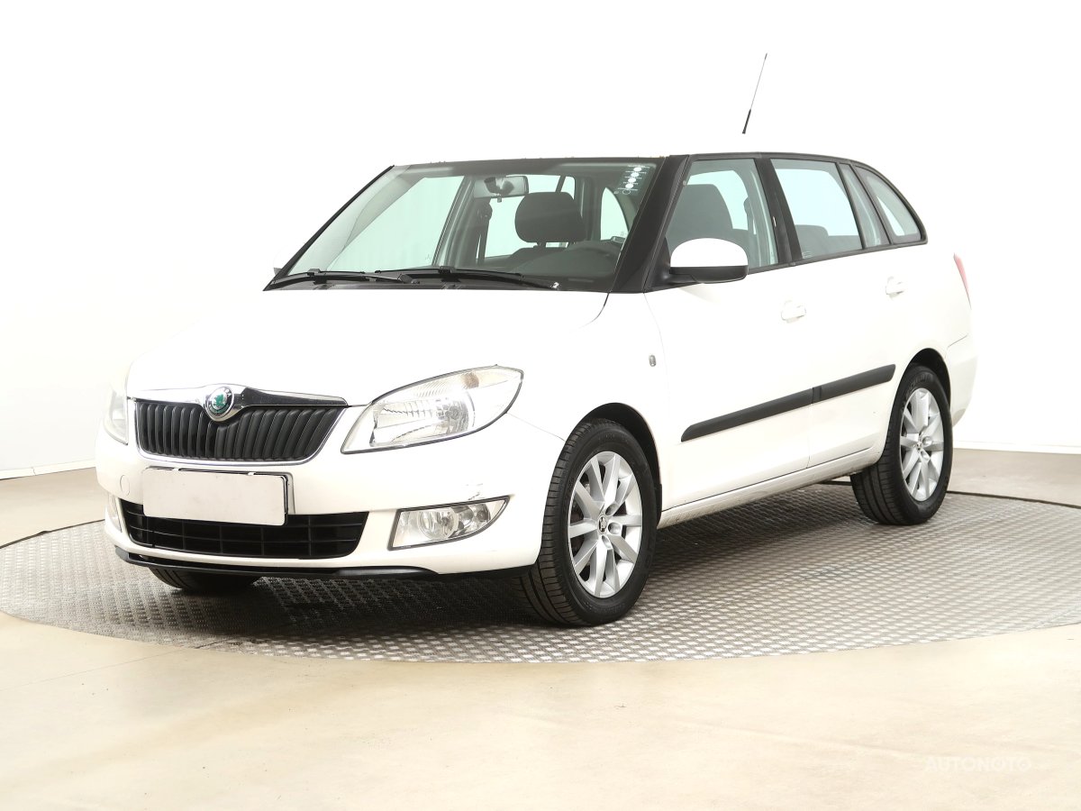 Škoda Fabia, 2011 - pohled č. 3