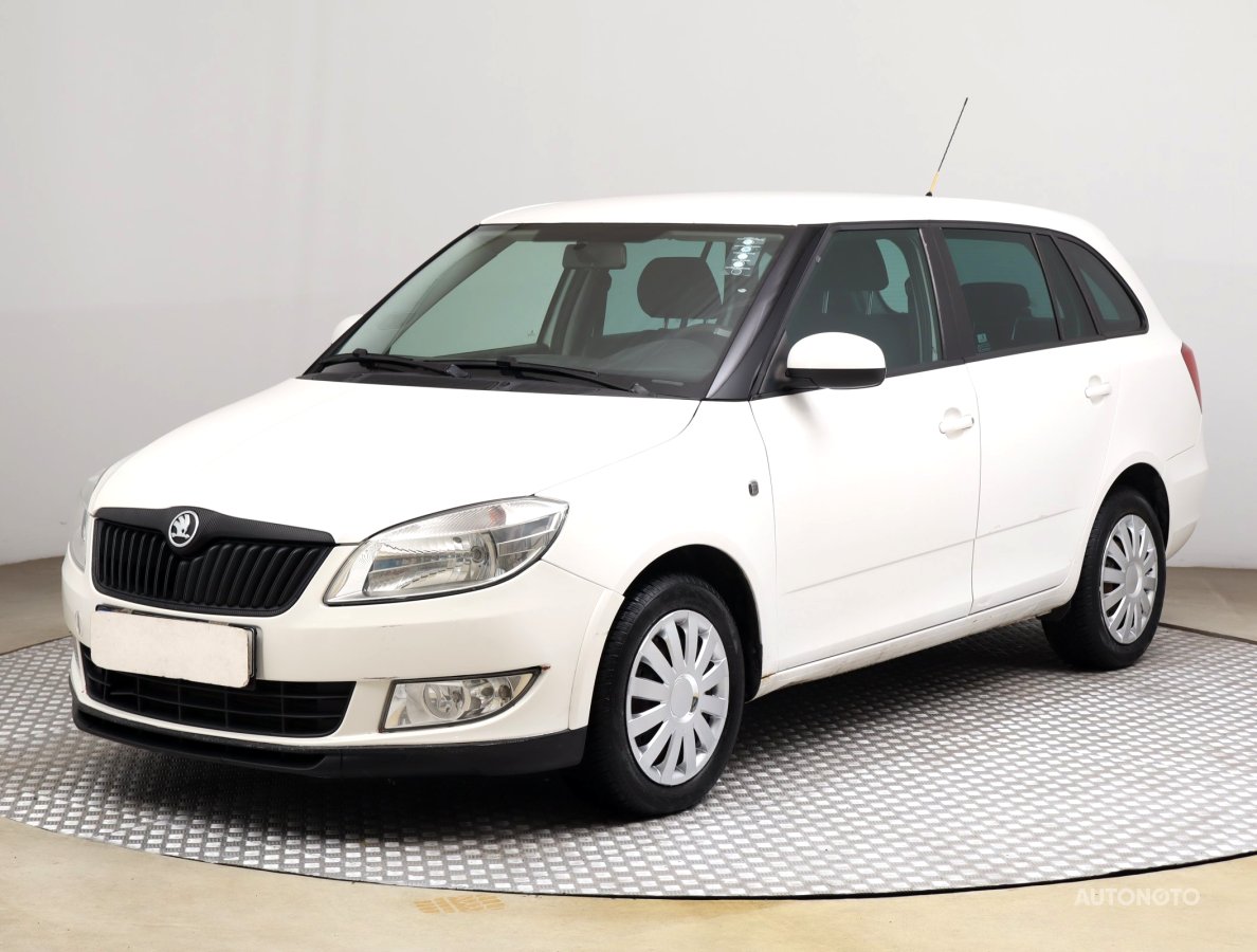 Škoda Fabia, 2013 - pohled č. 3