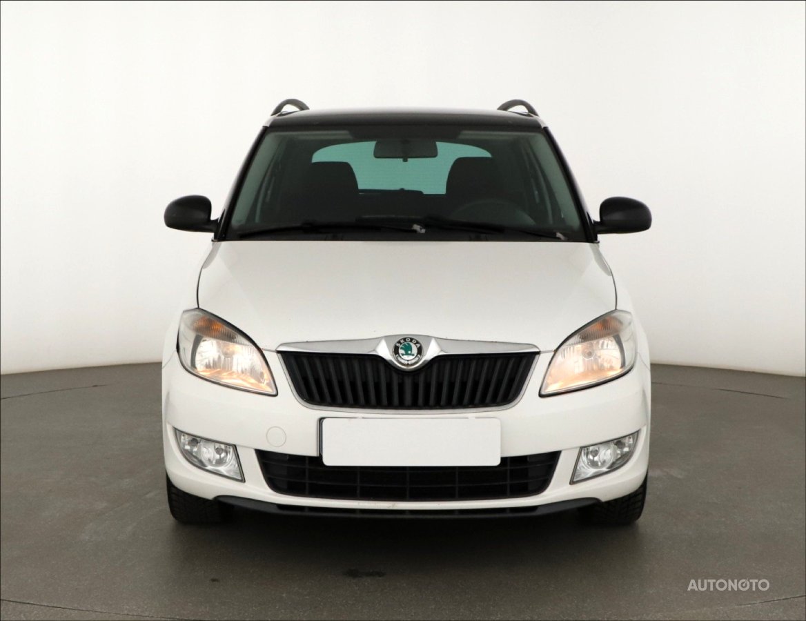 Škoda Fabia, 2012 - pohled č. 2