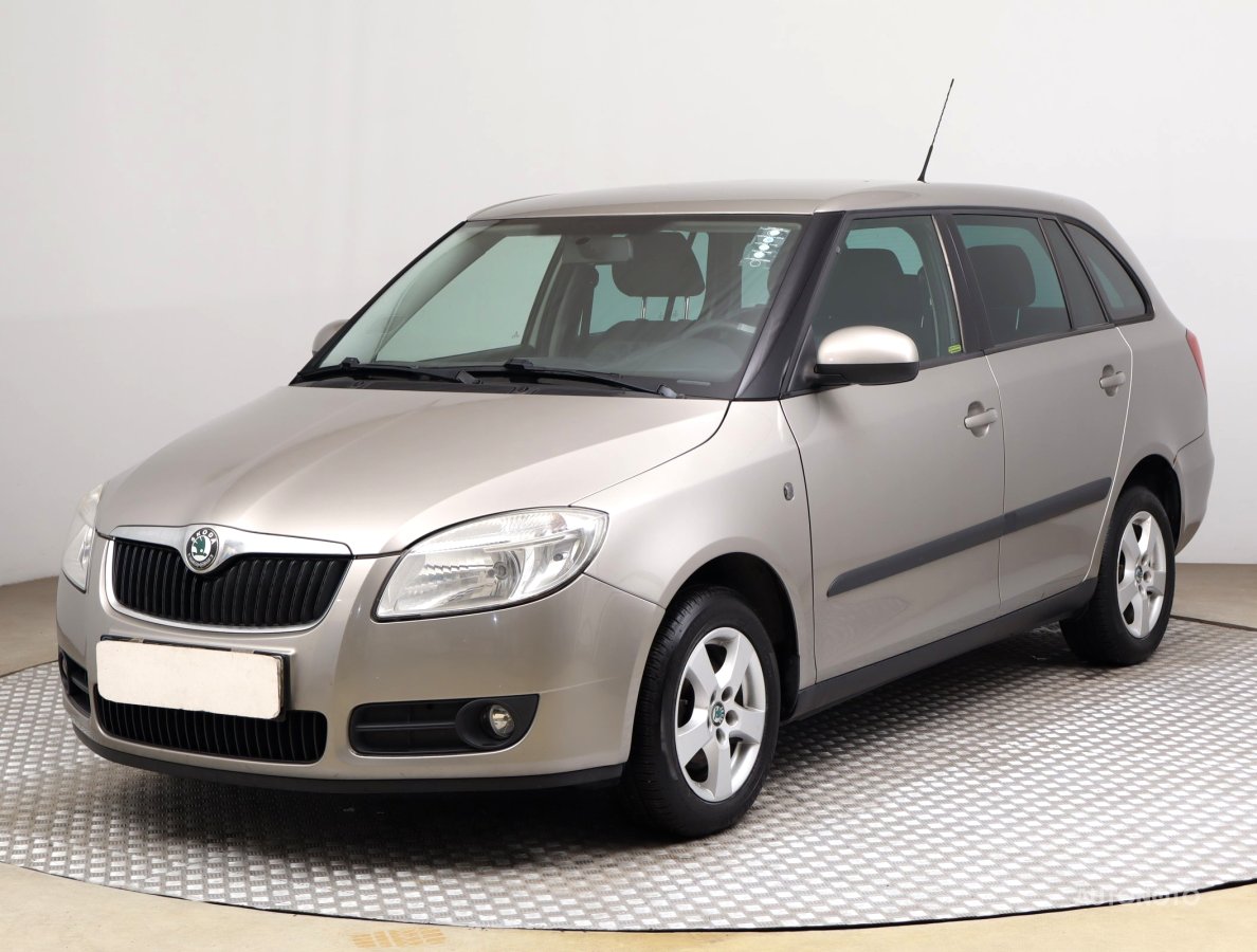 Škoda Fabia, 2010 - pohled č. 3
