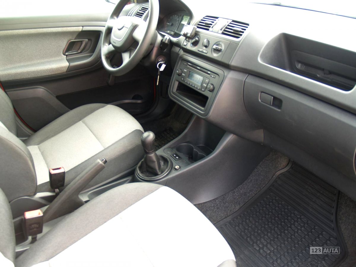 Škoda Fabia, 2013 - pohled č. 10
