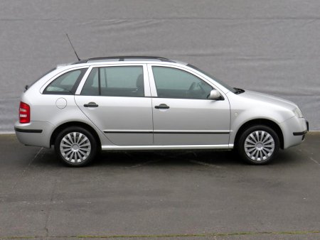 Škoda Fabia, 2003 - pohled č. 4