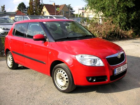 Mazda 5 1.8i 16V -7Míst