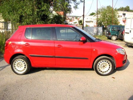 Mazda 5, 2005 - pohled č. 3