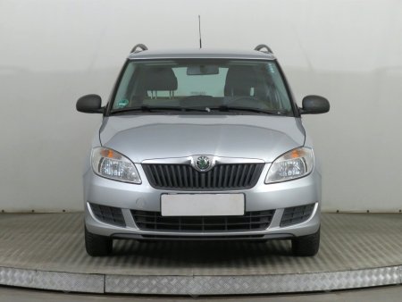 Škoda Fabia, 2010 - pohled č. 2