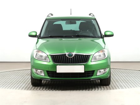 Škoda Fabia, 2012 - pohled č. 2
