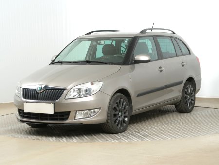 Škoda Fabia, 2012 - pohled č. 3
