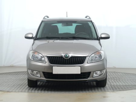 Škoda Fabia, 2011 - pohled č. 2