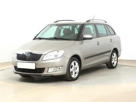 Škoda Fabia, 2011 - pohled č. 3