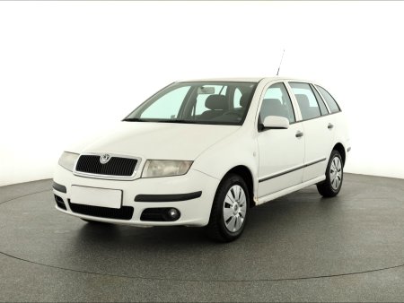 Škoda Fabia, 2005 - pohled č. 3