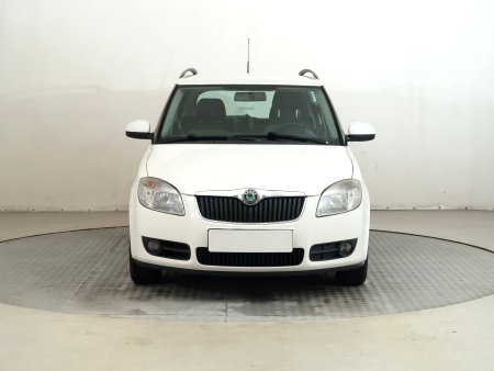 Škoda Fabia, 2010 - pohled č. 2