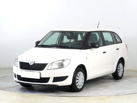 Škoda Fabia, 2013 - pohled č. 3