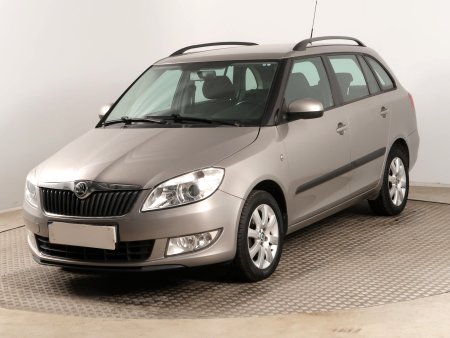 Škoda Fabia, 2011 - pohled č. 3