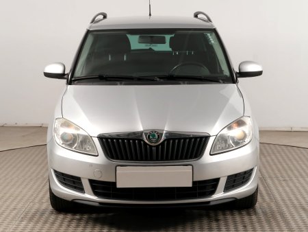Škoda Fabia, 2011 - pohled č. 2