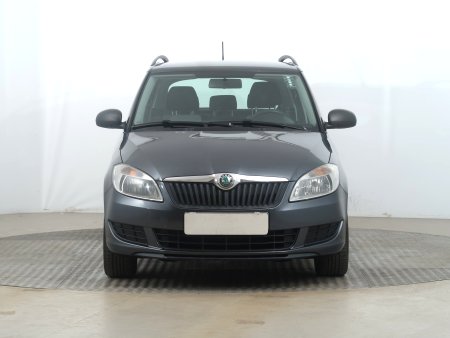 Škoda Fabia, 2012 - pohled č. 2