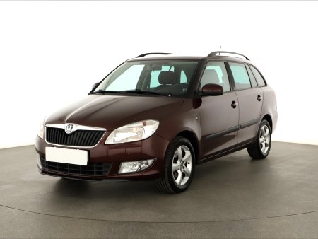 Škoda Fabia, 2012 - pohled č. 3