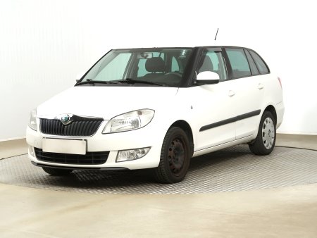 Škoda Fabia, 2012 - pohled č. 3