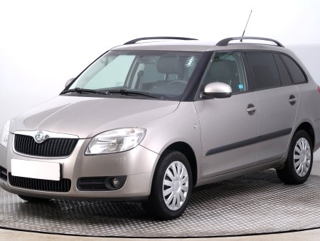 Škoda Fabia, 2010 - pohled č. 3