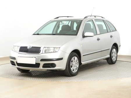 Škoda Fabia, 2005 - pohled č. 3