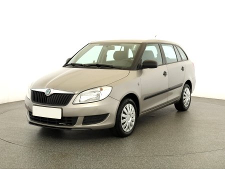 Škoda Fabia, 2012 - pohled č. 3