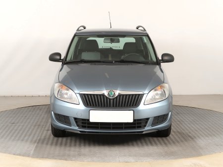 Škoda Fabia, 2011 - pohled č. 2
