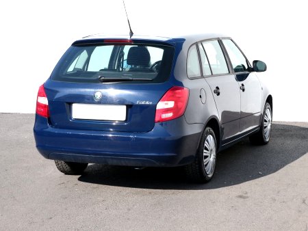 Škoda Fabia, 2010 - pohled č. 5