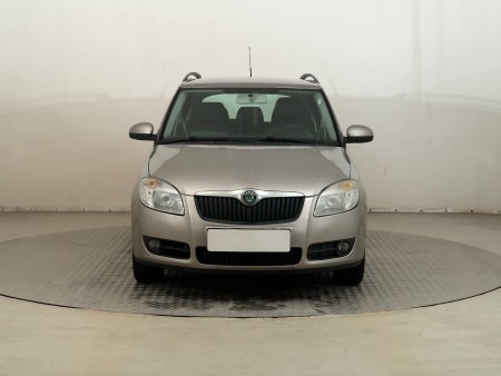 Škoda Fabia, 2008 - pohled č. 2