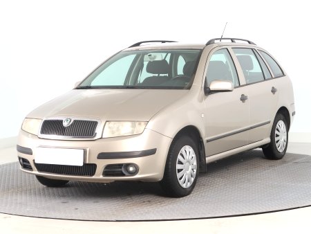 Škoda Fabia, 2005 - pohled č. 3