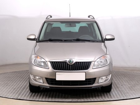 Škoda Fabia, 2010 - pohled č. 2