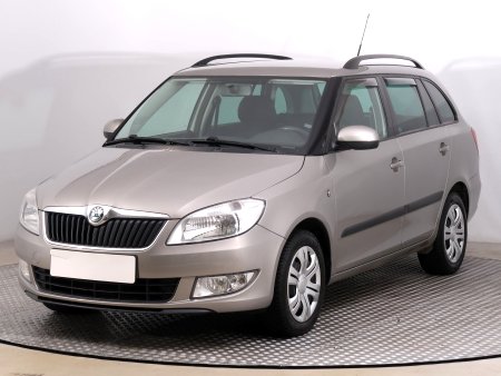 Škoda Fabia, 2010 - pohled č. 3