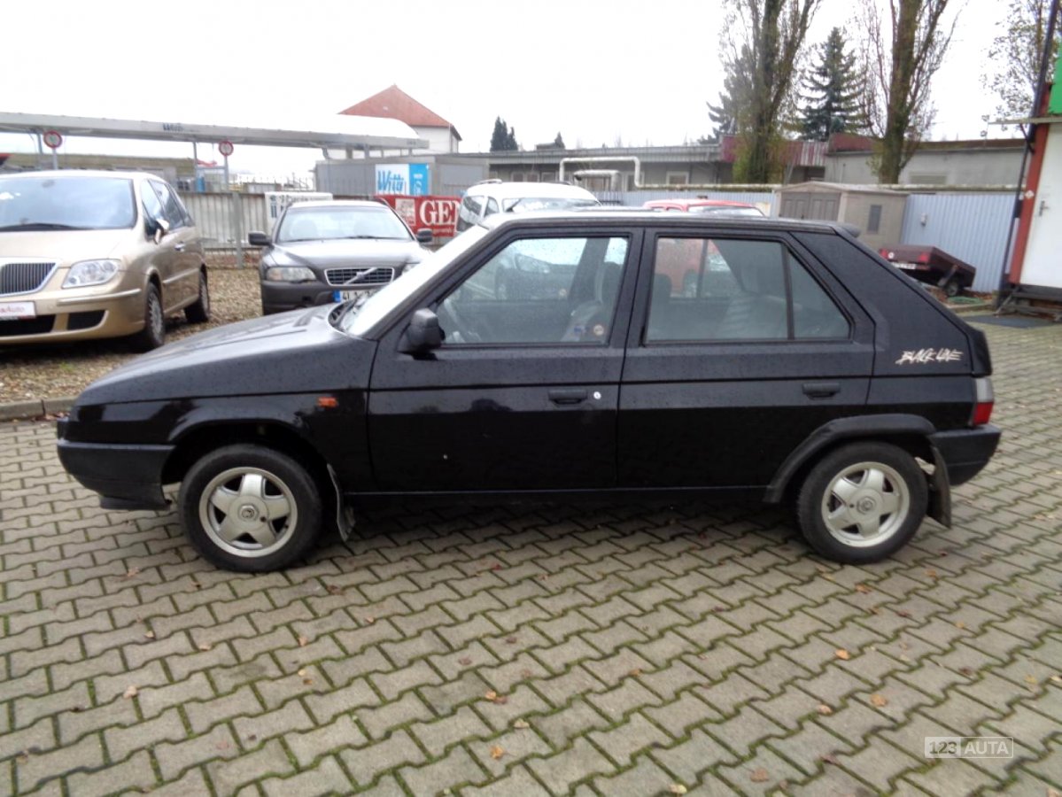 Škoda Favorit, 1993 - pohled č. 3