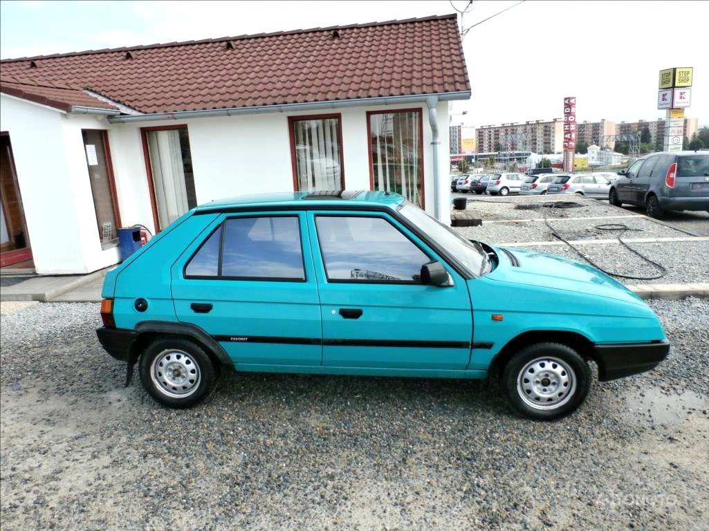 Škoda Favorit, 1994 - pohled č. 3