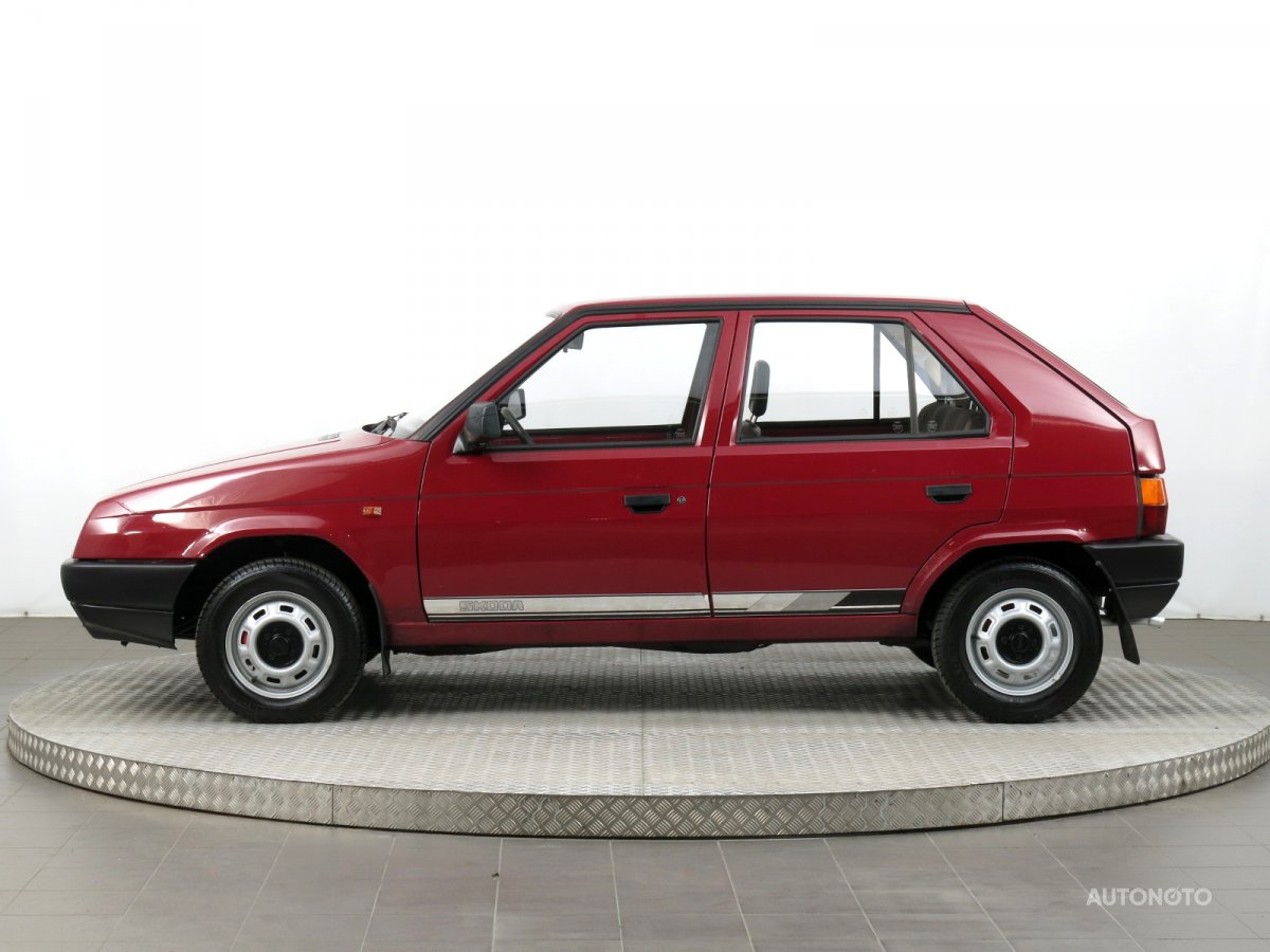 Škoda Favorit, 1989 - pohled č. 4