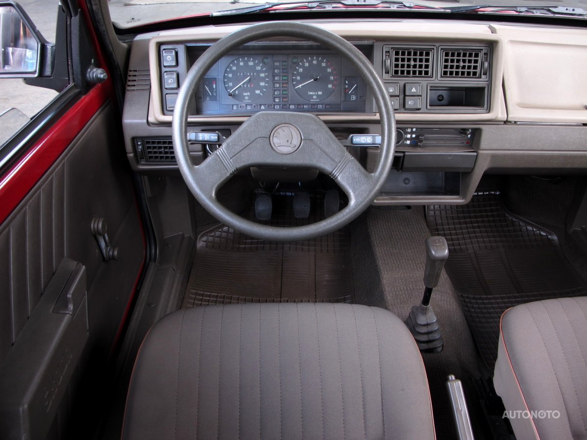 Škoda Favorit, 1989 - pohled č. 9
