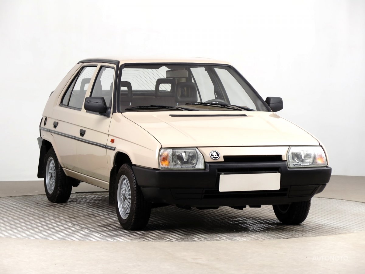 Škoda Favorit, 1989 - celkový pohled