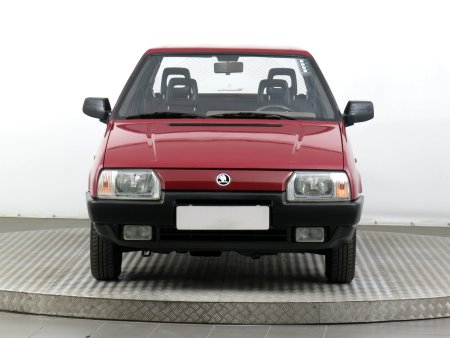 Škoda Favorit, 1989 - pohled č. 2