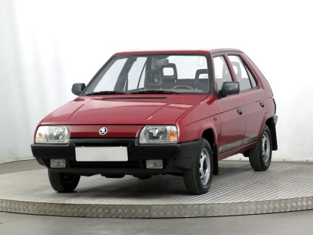 Škoda Favorit, 1989 - pohled č. 3