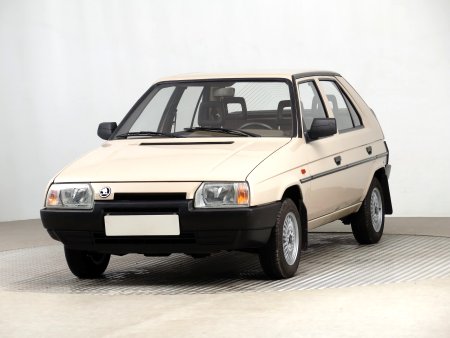 Škoda Favorit, 1989 - pohled č. 3