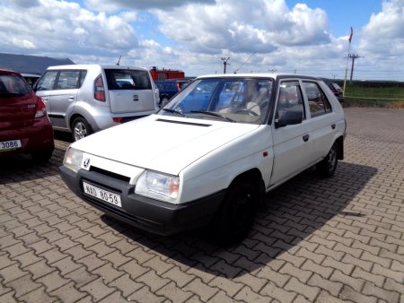 Škoda Favorit, 1990