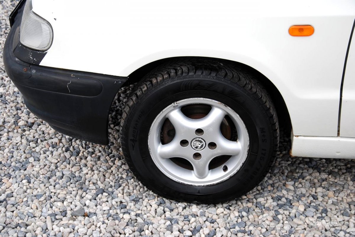 Škoda Felicia Pick-Up, 1996 - pohled č. 10