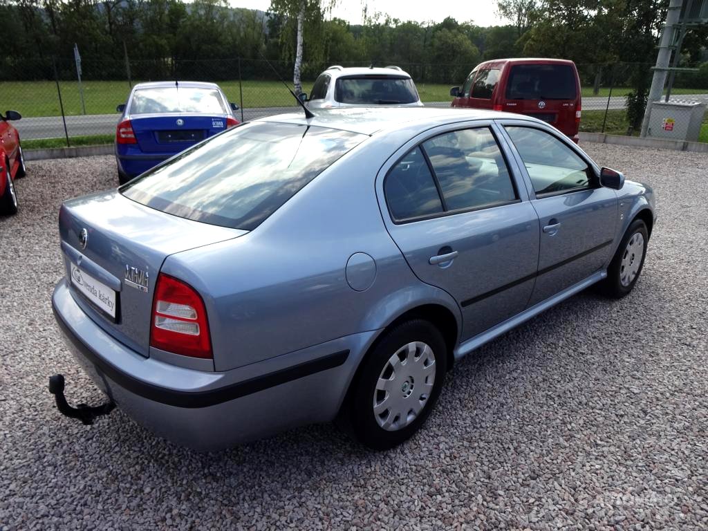 Škoda Octavia 1,6i Ambiente,, 2004 - pohled č. 10