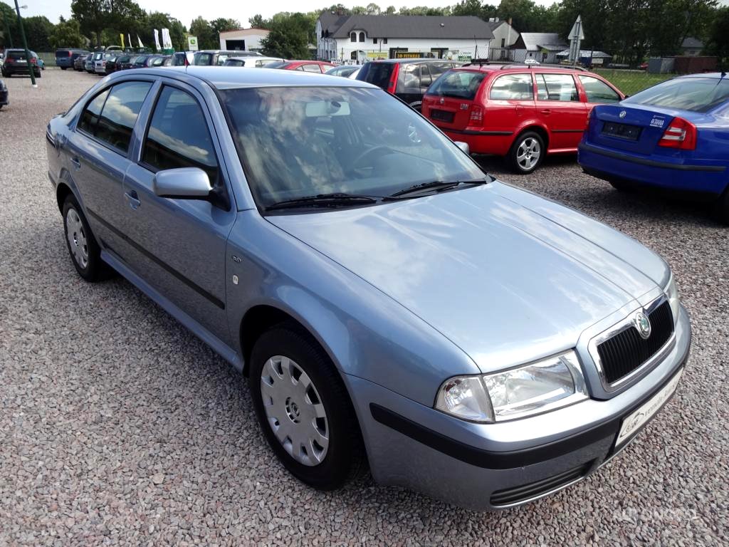 Škoda Octavia 1,6i Ambiente,, 2004 - pohled č. 2