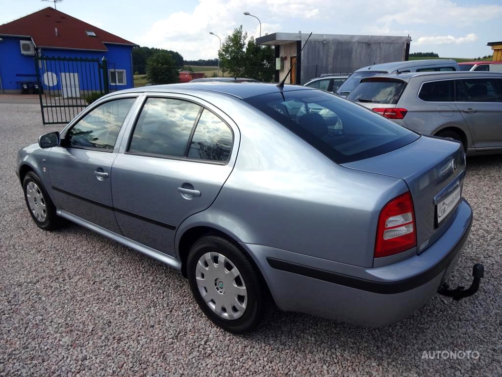 Škoda Octavia 1,6i Ambiente,, 2004 - pohled č. 6