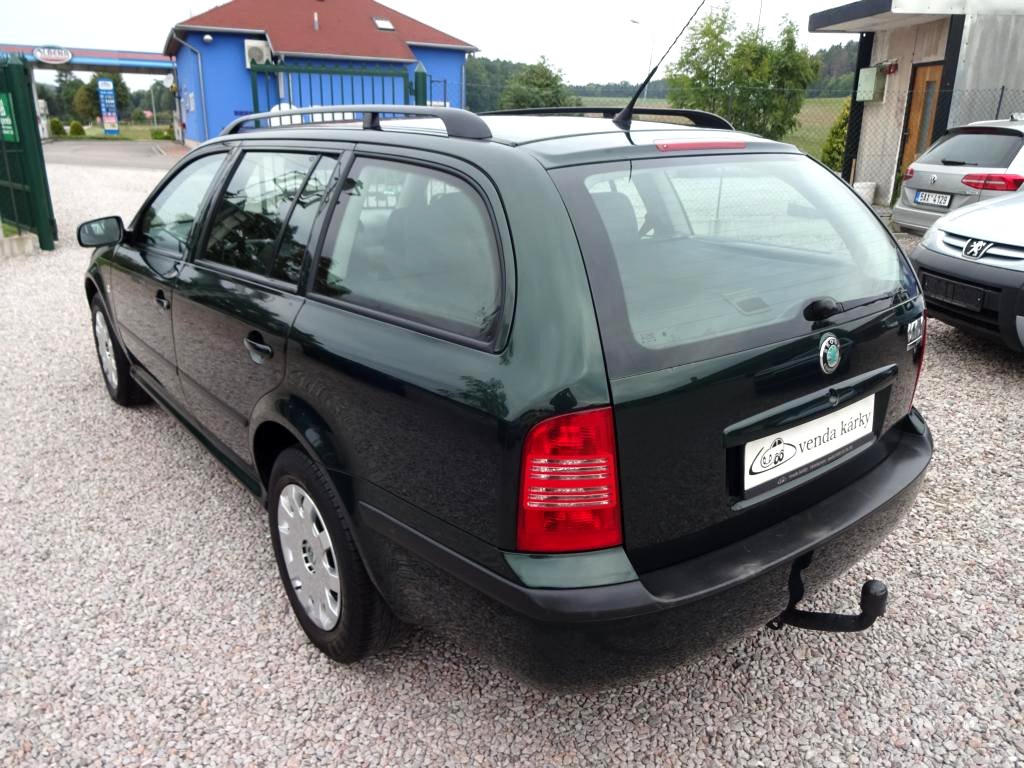 Škoda Octavia 1,6i combi,, 2002 - pohled č. 7