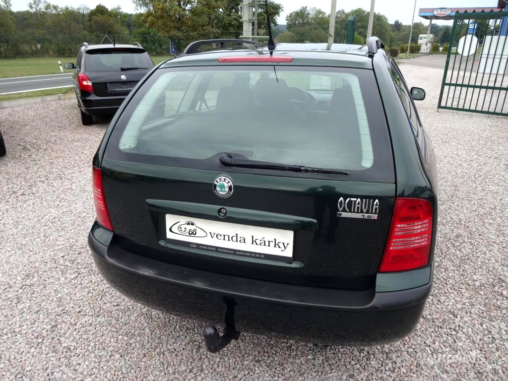 Škoda Octavia 1,6i combi,, 2002 - pohled č. 8