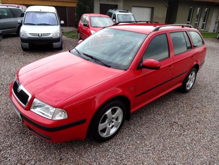 Škoda Octavia 1,9TDi combi  Tour,, 2010 - pohled č. 5